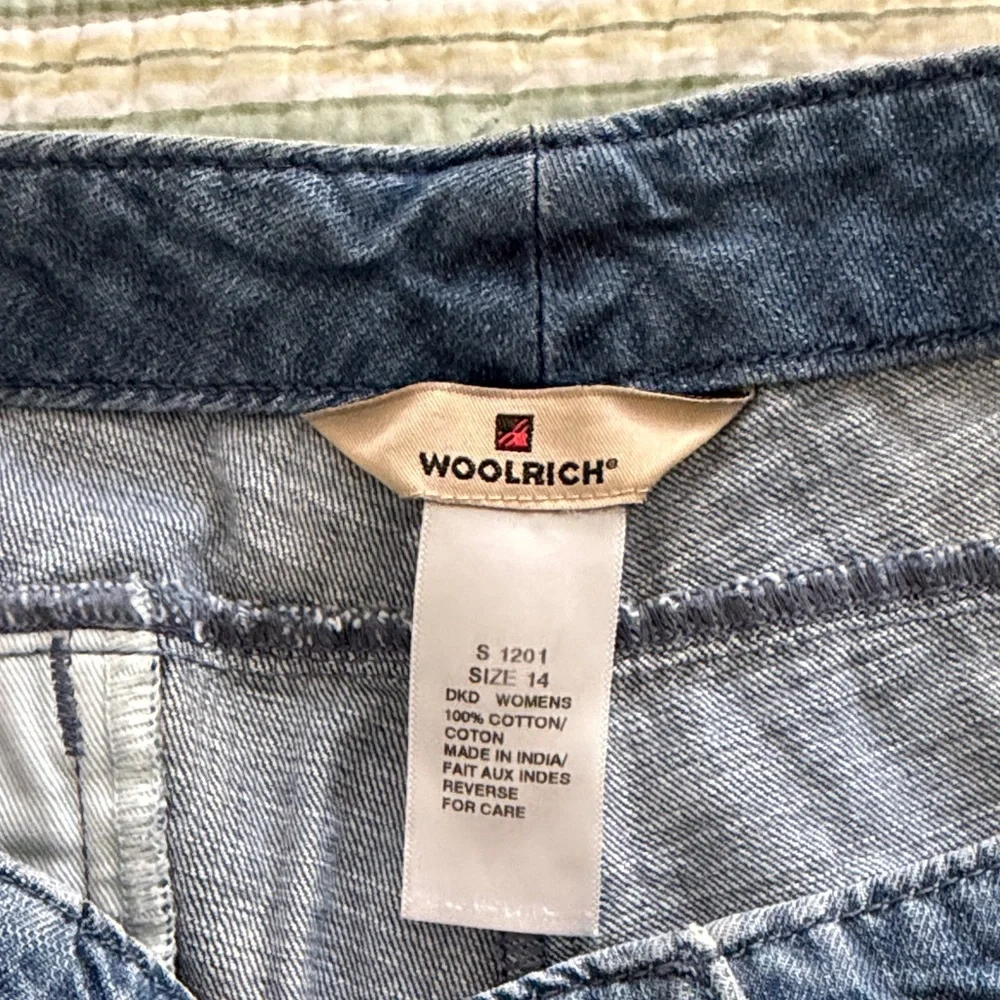 Woolrich Blue Denim Cargo Capris women’s size 14 - Picture 3 of 8